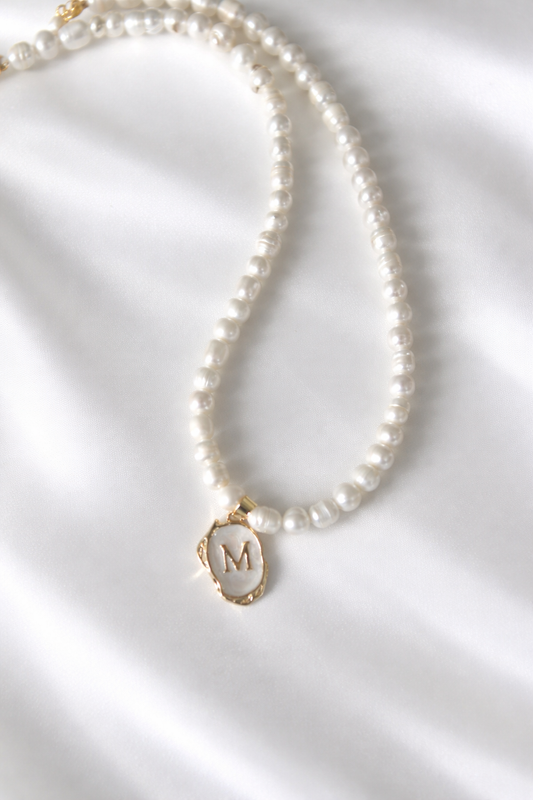 Classic pearls Necklace “M”